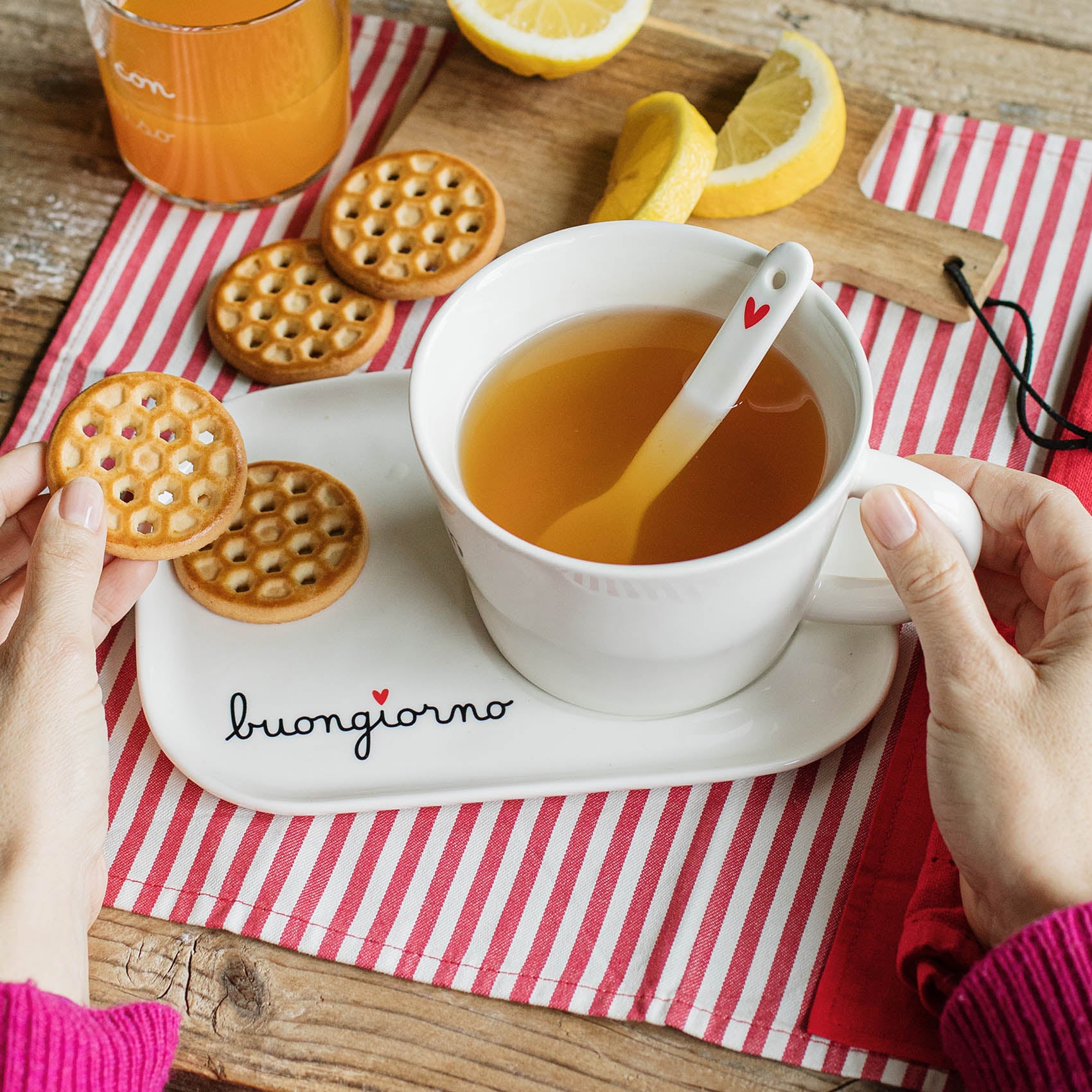 PLATE FOR TZ. COLAZ. GOOD DAY