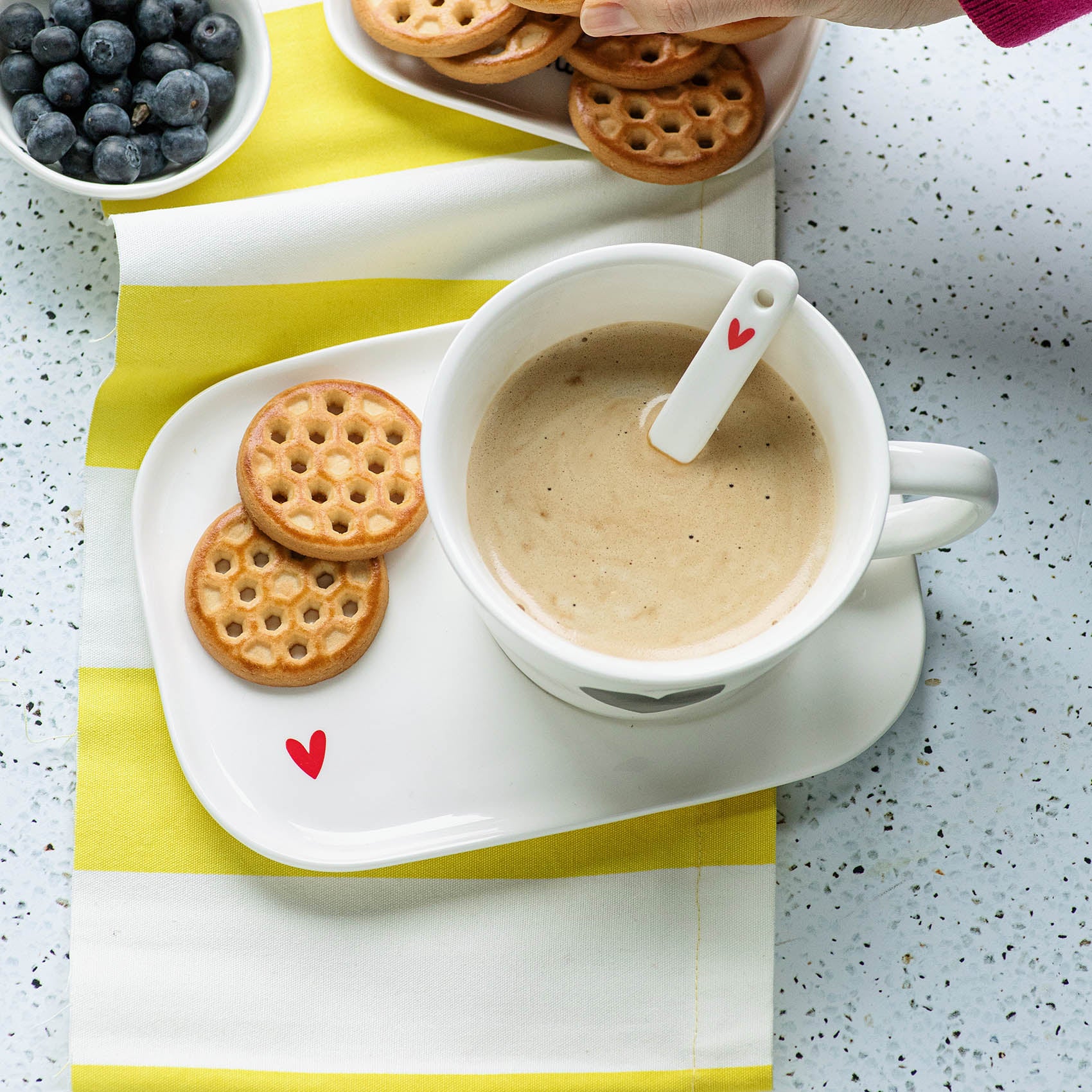 PLATE FOR TZ. COLAZ. RED HEART