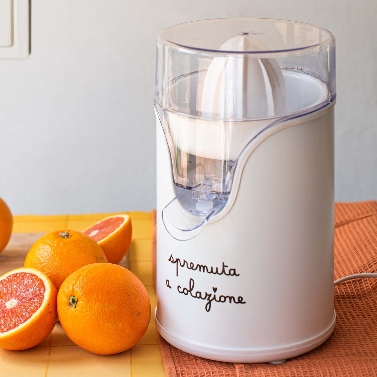 Spremiagrumi Spremuta a colazione — Simple Day