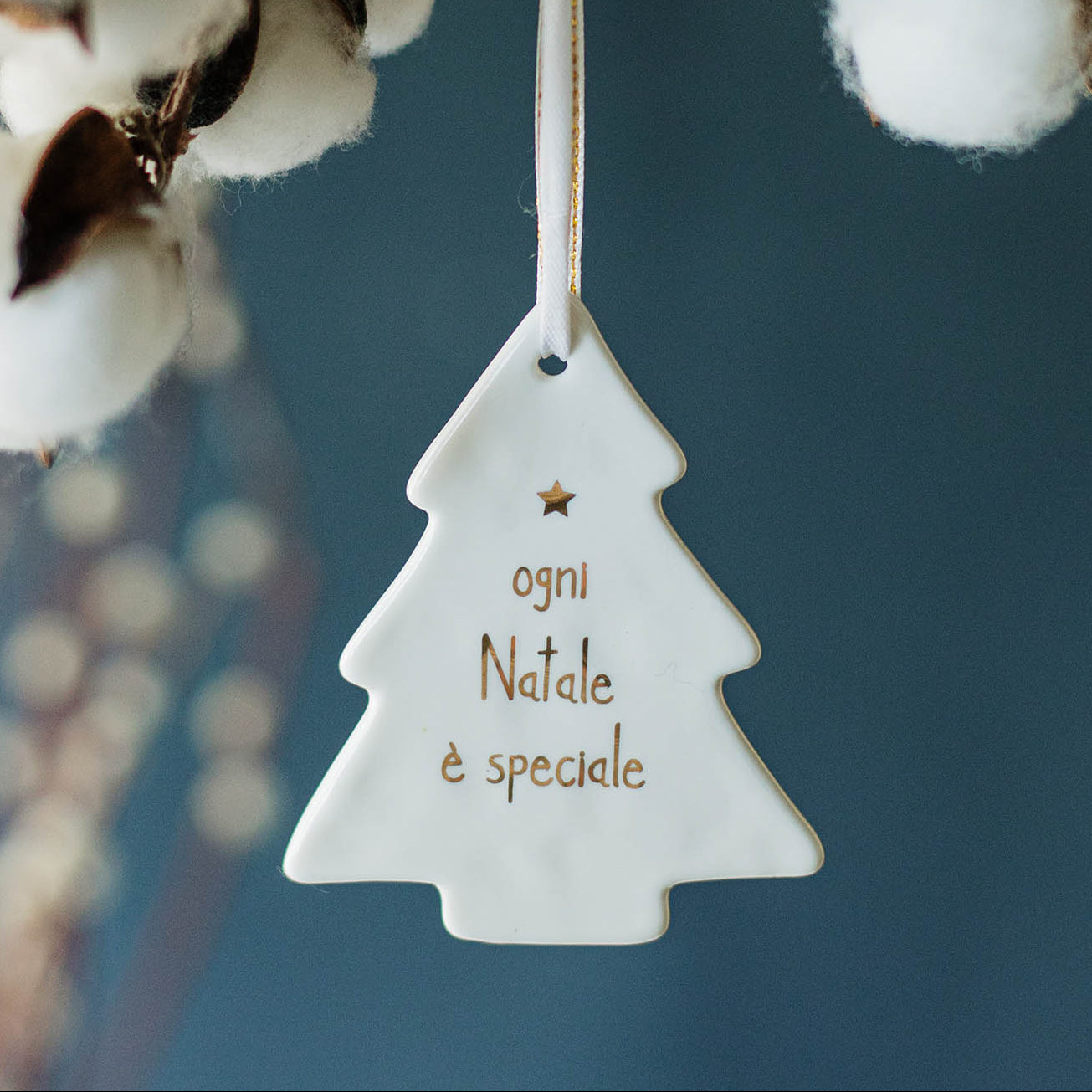 ÁRBOL DE NAVIDAD, AP. 9,7 x 8 x 0,5 cm. CADA NAVIDAD ES ESPECIAL