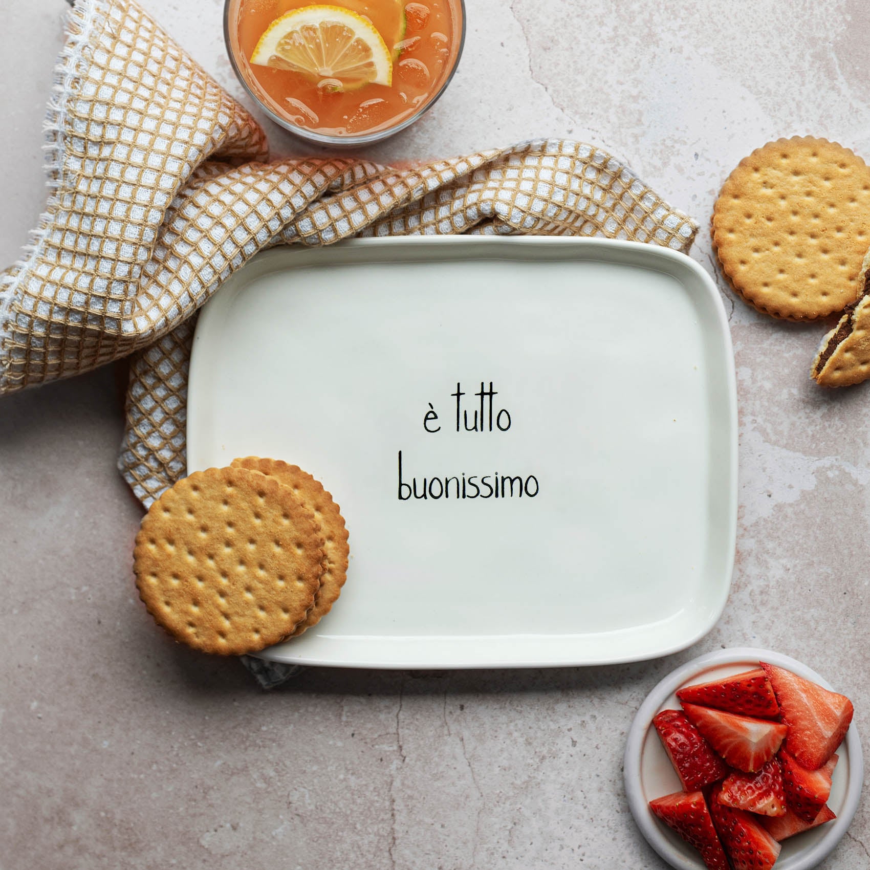 Rechteckiger Teller Alles ist lecker — Simple Day