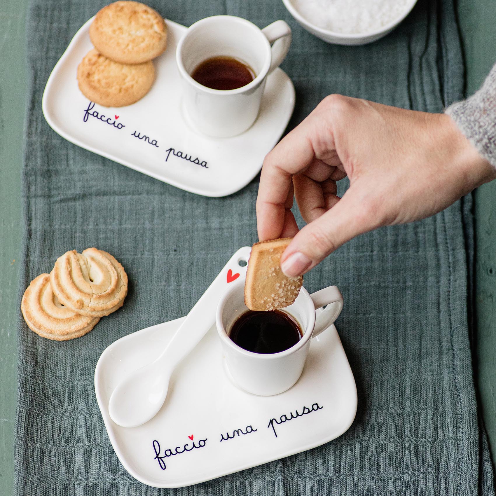 SET 2 PLATES FOR TZ. ESP. TAKE A BREAK