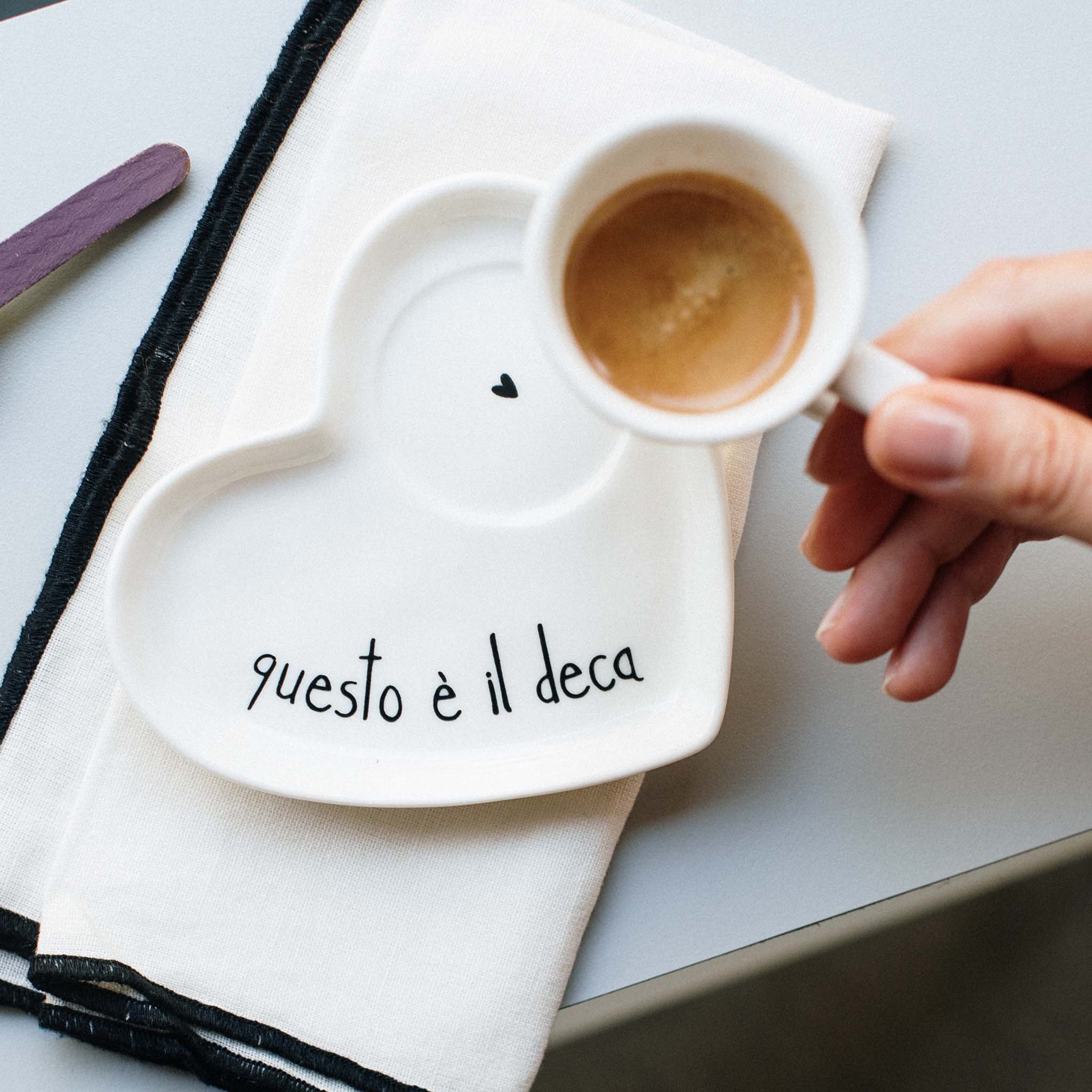 SET 2 PLATES TZ. ESP. C. THIS IS THE DECA