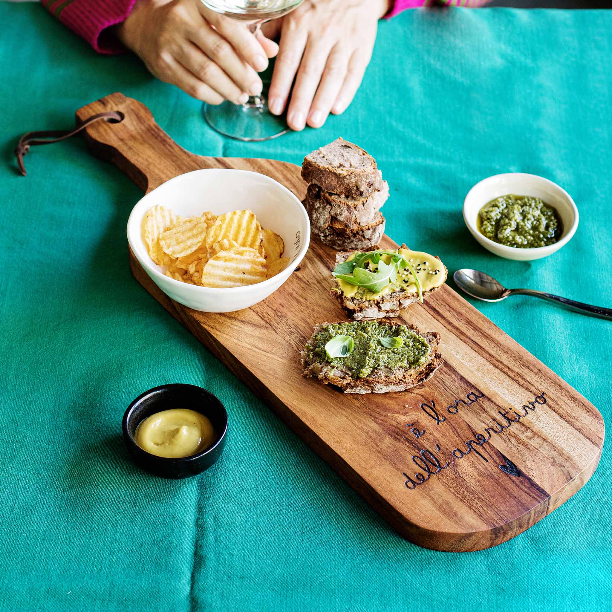 Planche à découper décorative pour bouteilles C'est l'heure de l'apéritif