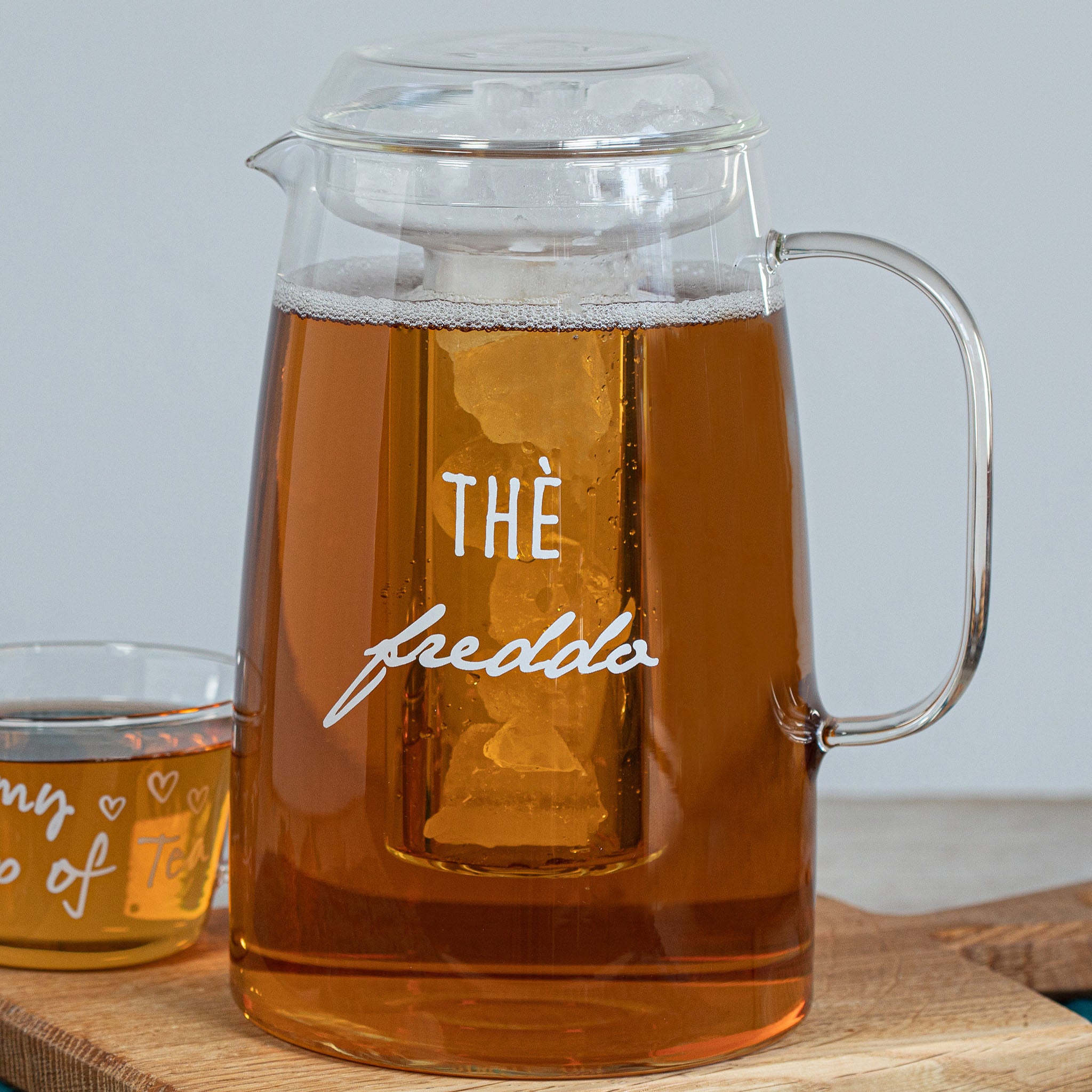 Carafe with bearer, The 'cold