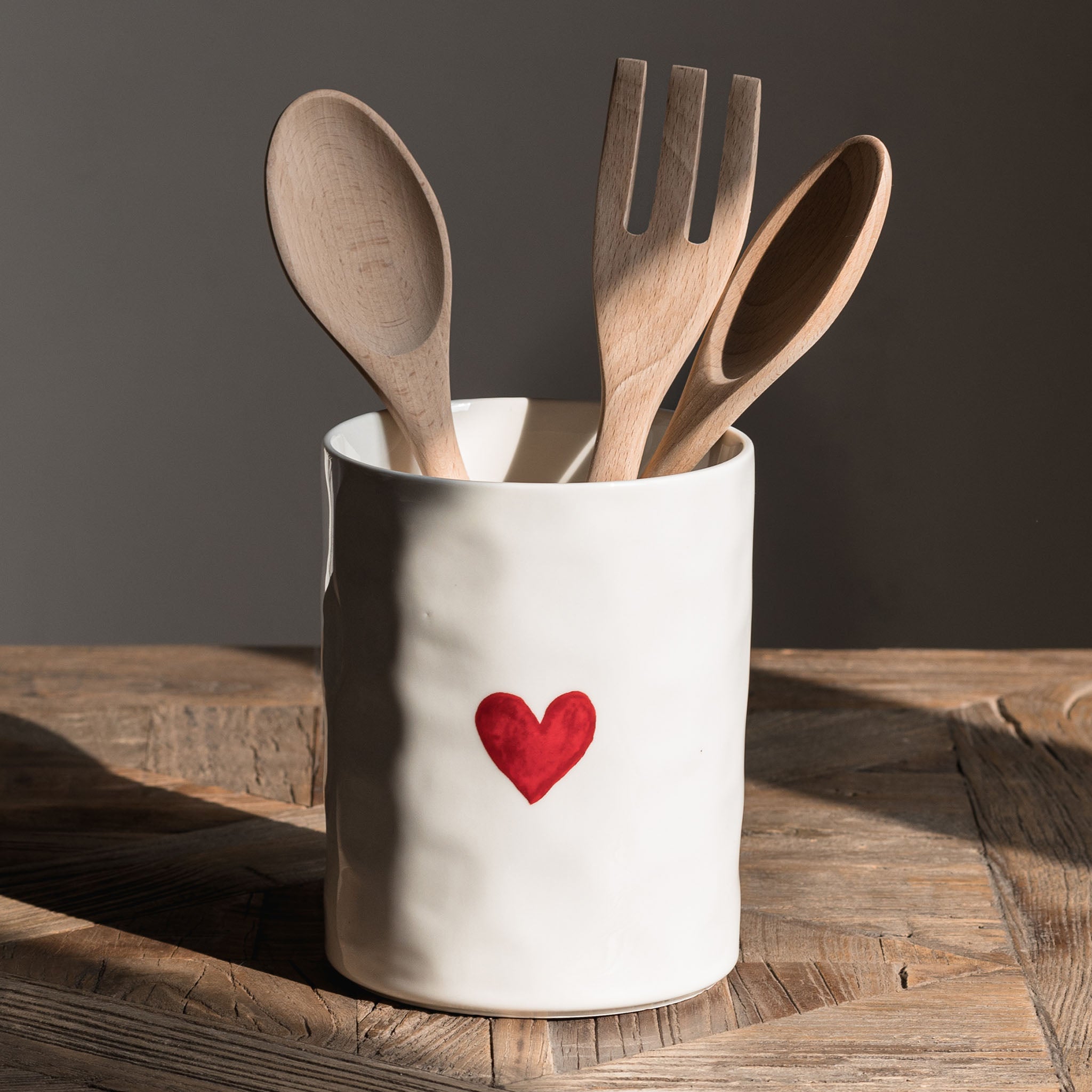 Red Heart cutlery holder