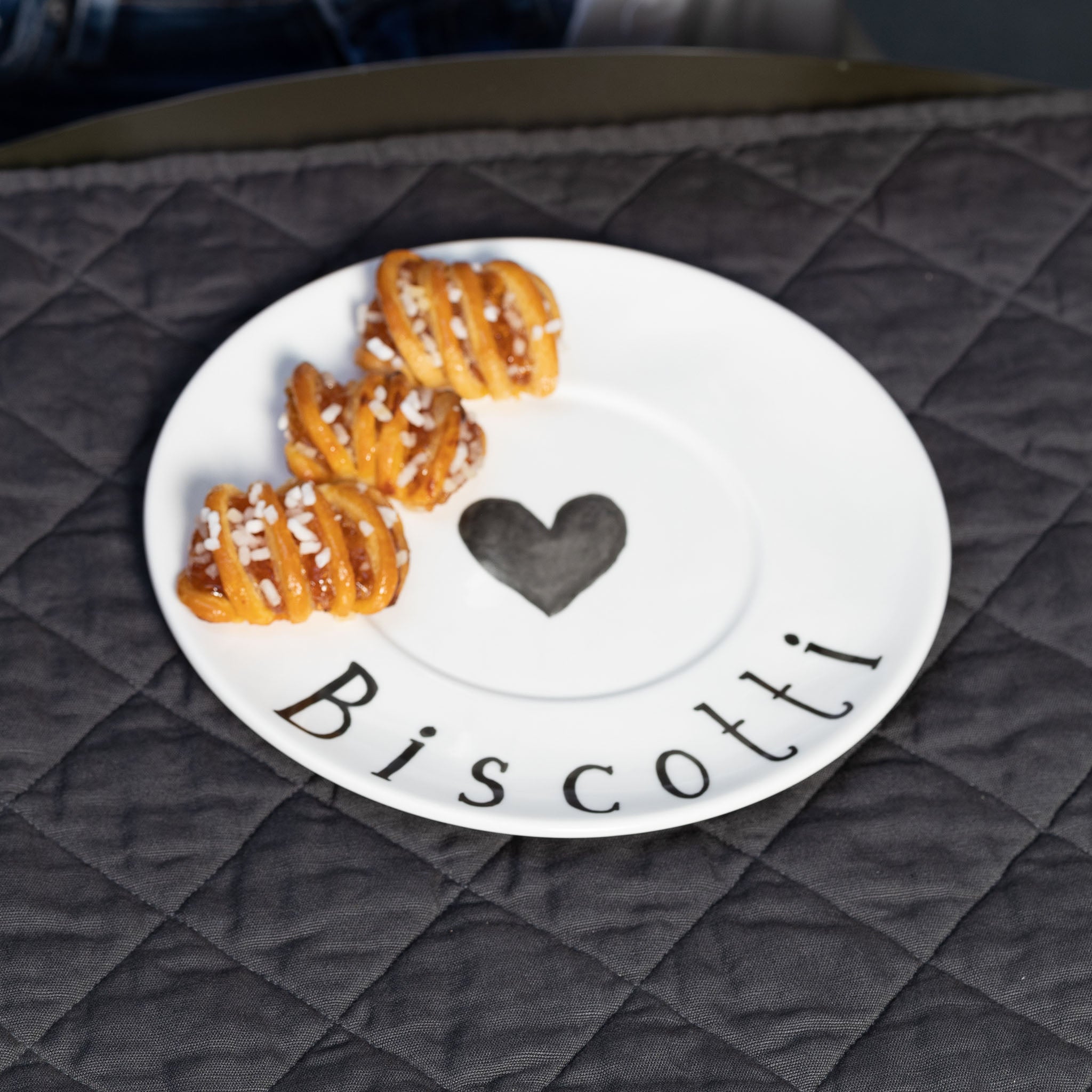 Biscotti breakfast cup plates - Set of 2