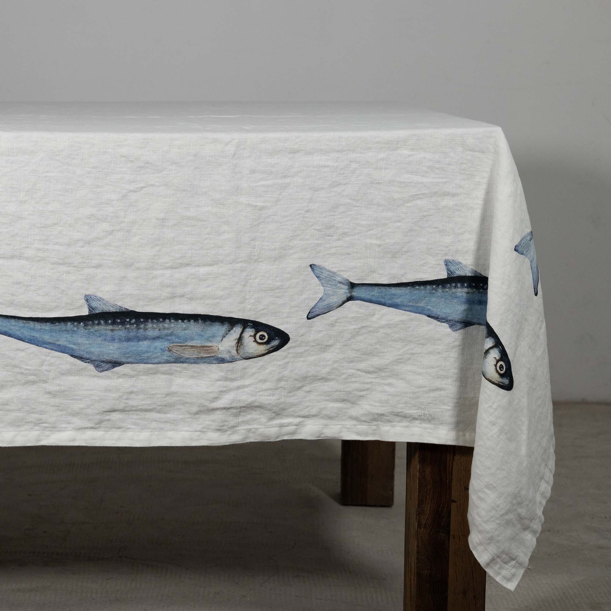Mantel de lino blanco impresión de sardina